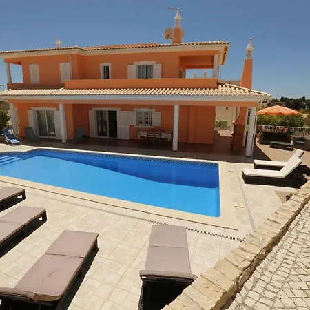 Casa Antonio Villa *