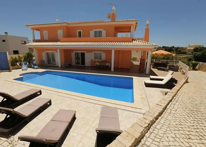 Casa Antonio Villa *